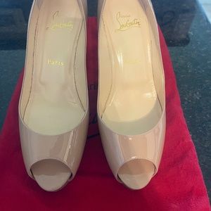 AUTHENTIC Christian Louboutin Nude Peep Toe Heels